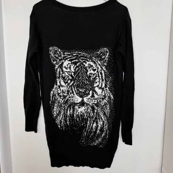 ZARA Longline Bold Edgy Tiger Design Sweater Dress Black/White Graphic Size L - Picture 2 of 12